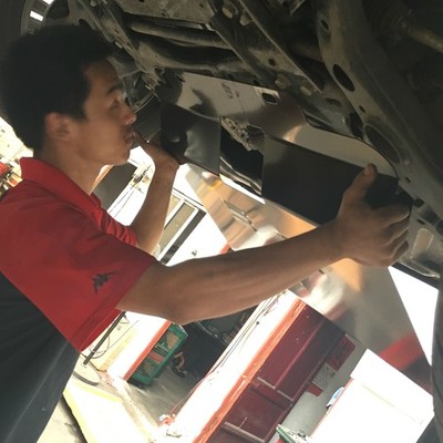 【無錫CS75官方車友會】為愛車大白加裝發(fā)動機護板與噴涂底盤裝甲，全面守護行車安全